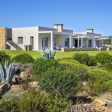 Vila Carovi By Mmega *